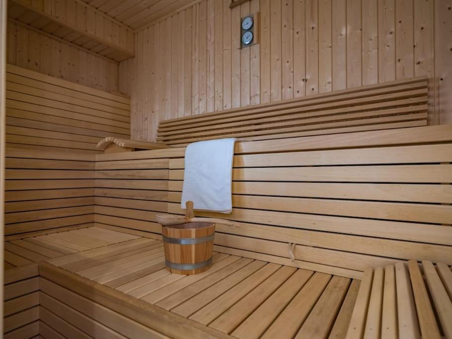 5 Sterne-Ferienhaus Eisvogel Am See Mit Sauna Und Kamin 크라코프암지 외부 사진