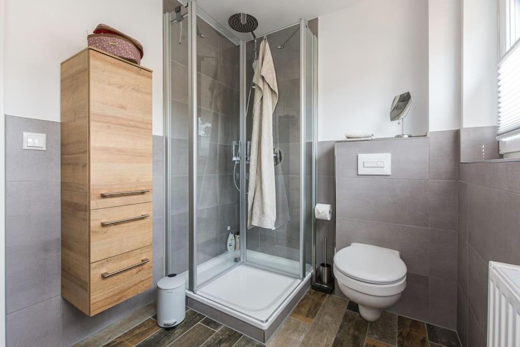 5 Sterne-Ferienhaus Eisvogel Am See Mit Sauna Und Kamin 크라코프암지 외부 사진